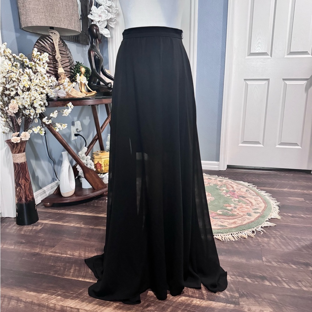 Bebe, sheer, double side slits maxi skirt. Size 0.